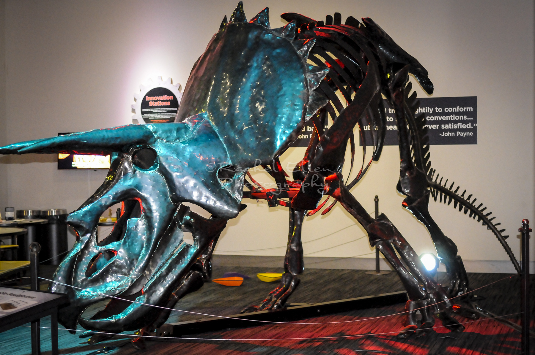 Triceratops Metal dinosaur model