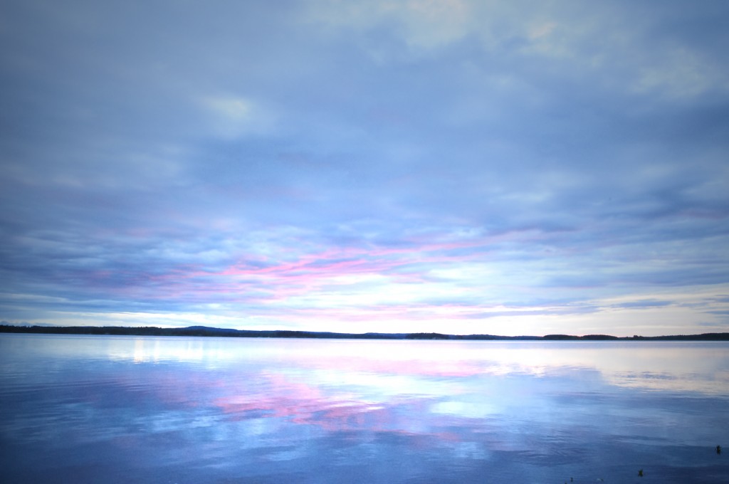 sunset at Brazeau Reservior