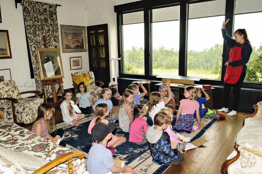 Kids at Leighton Museum